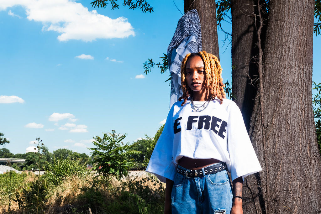 BE FREE T-Shirt